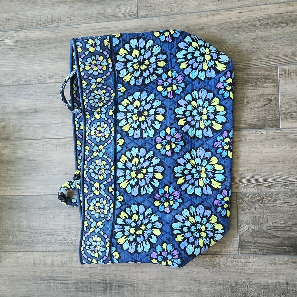Large Vera Bradley tote